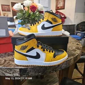 Jordan 1 taxi